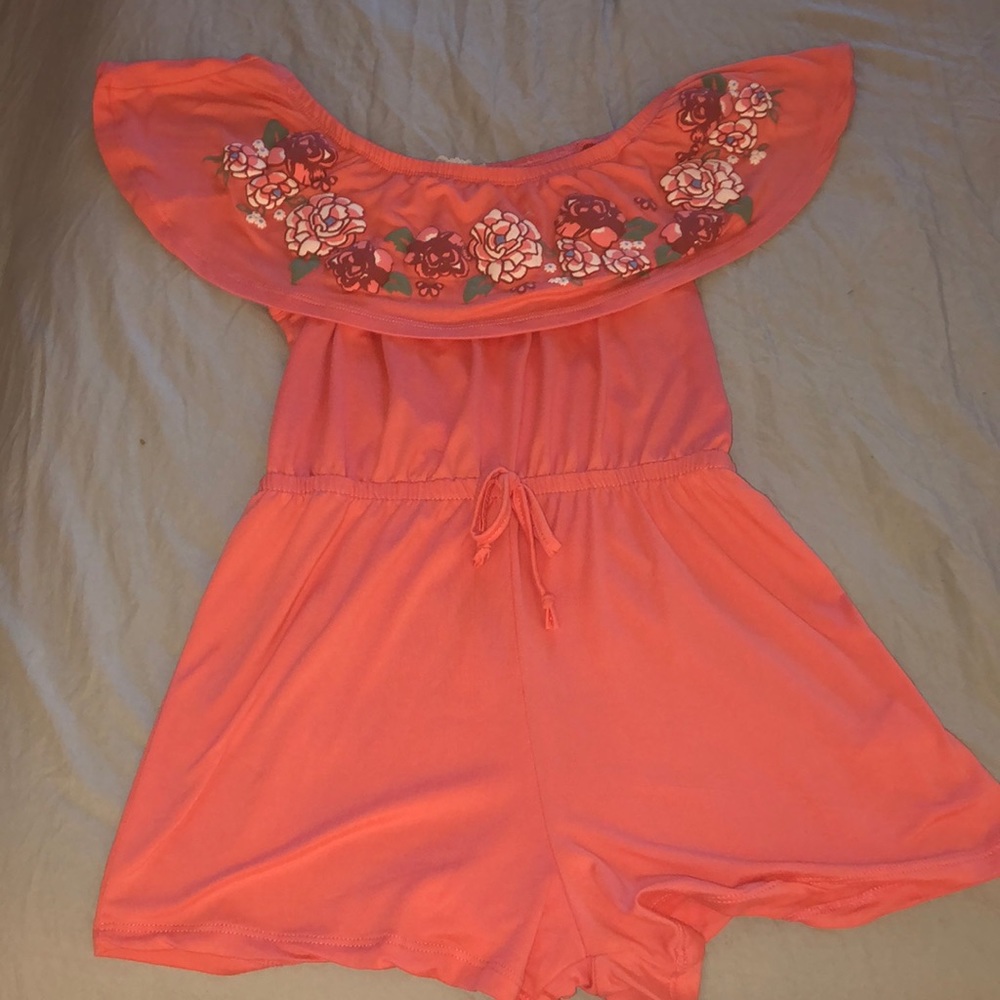 this is a KIDS size 12